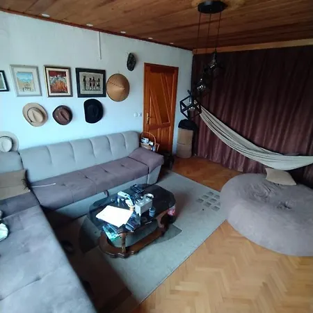 Cozy Penthouse Διαμέρισμα